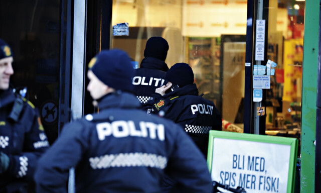 Etterforsker knivstikking i Oslo som terror